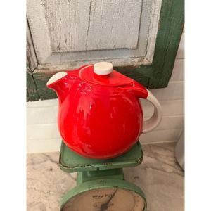 Hall's Superior Quality Kitchenware Red MCM Teapot